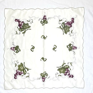 Tablecloth Cutwork Embroidery Grapevine Applique Fruit Grapes Scalloped Edge 33"